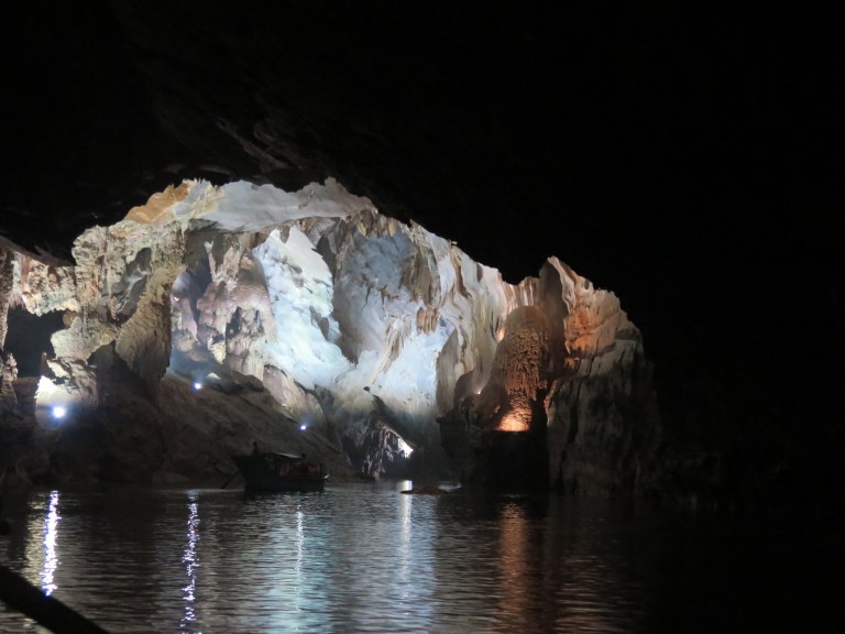 CABC8D22-9709-46FF-AAEF-11C5F8A5CA37