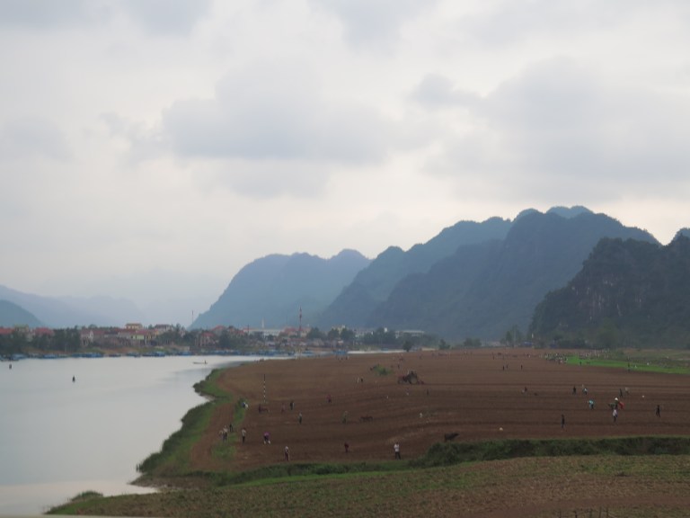 D8053CC0-699A-4176-B686-250F8A2C4280