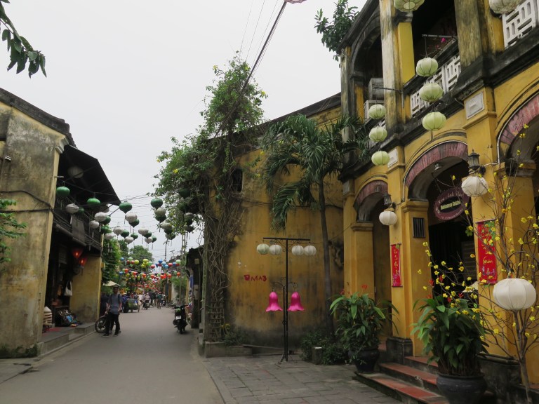 5657D8EF-F084-428D-8813-E210A48AEC94