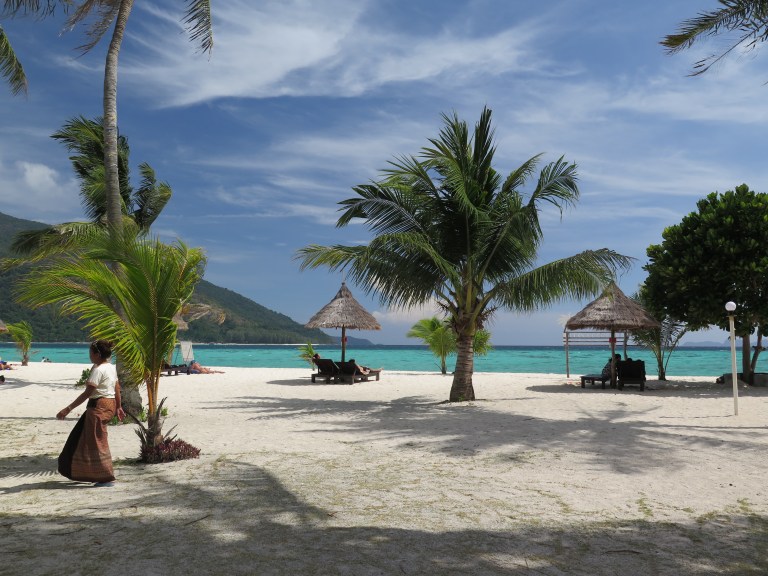 BB2D73A0-D67E-4AF3-8525-CA26216784E5